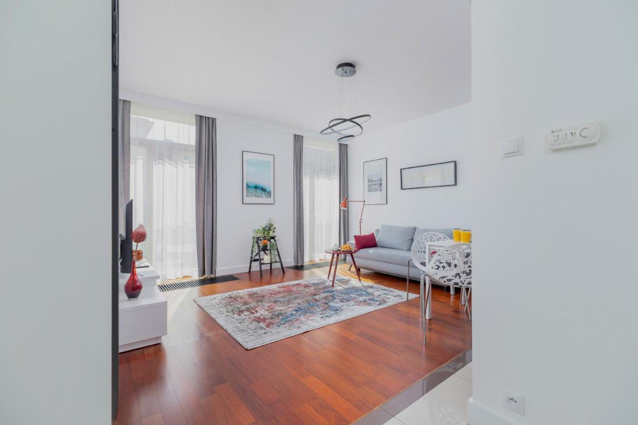 Apartment Lobzowska Cracow By Noclegi Renters Krakow Dış mekan fotoğraf