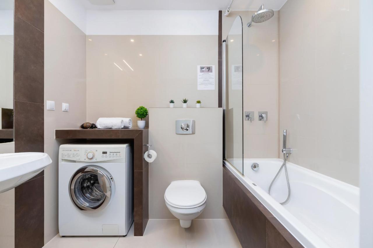 Apartment Lobzowska Cracow By Noclegi Renters Krakow Dış mekan fotoğraf