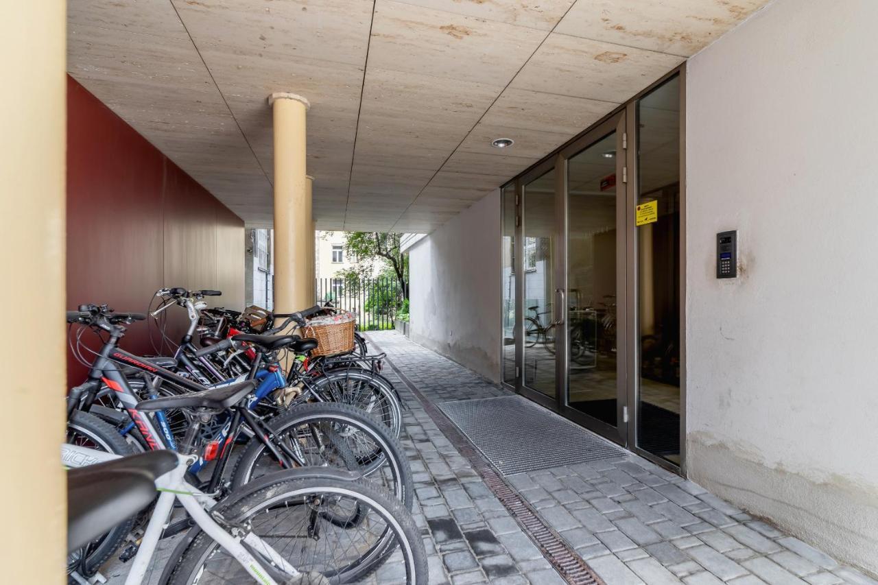 Apartment Lobzowska Cracow By Noclegi Renters Krakow Dış mekan fotoğraf